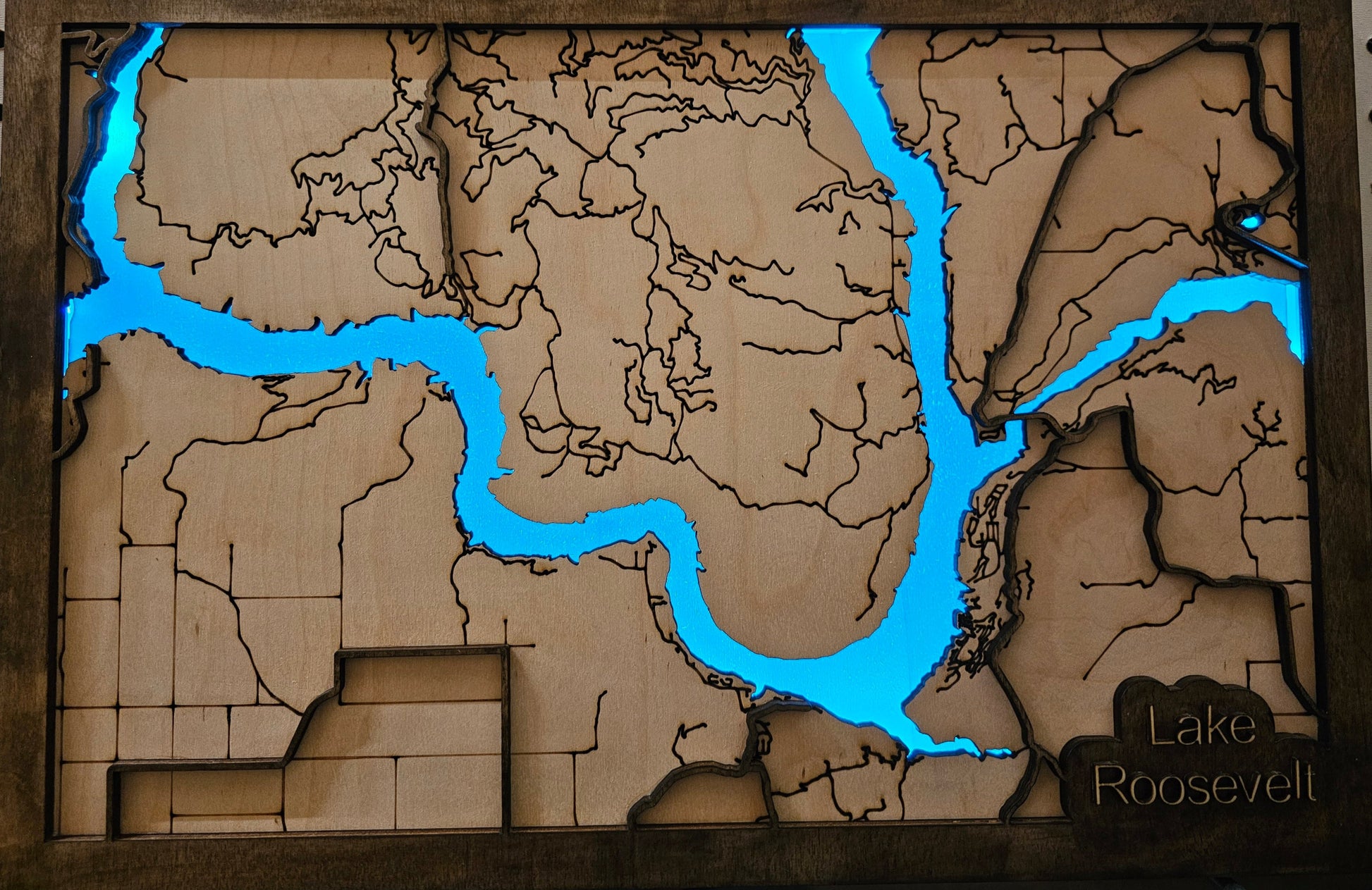 Lighted Lake, River and Ocean Maps